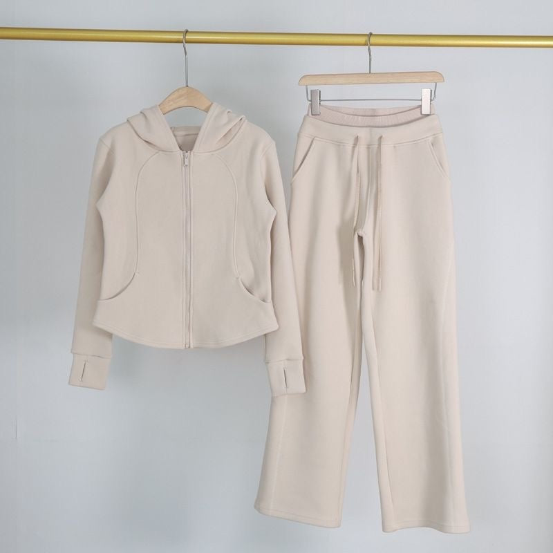 Women’s Windproof Two-Piece Set – Fleece-Lined Hooded Jacket and Slim Fit Pants for Autumn and Winter Sports